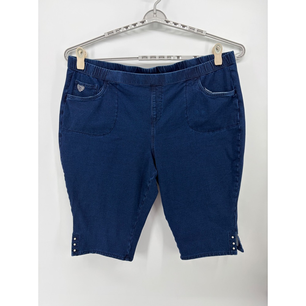 Quacker Factory Womens 3X Short Blue Denim Capris DreamJeannes Pearl Rhinestone